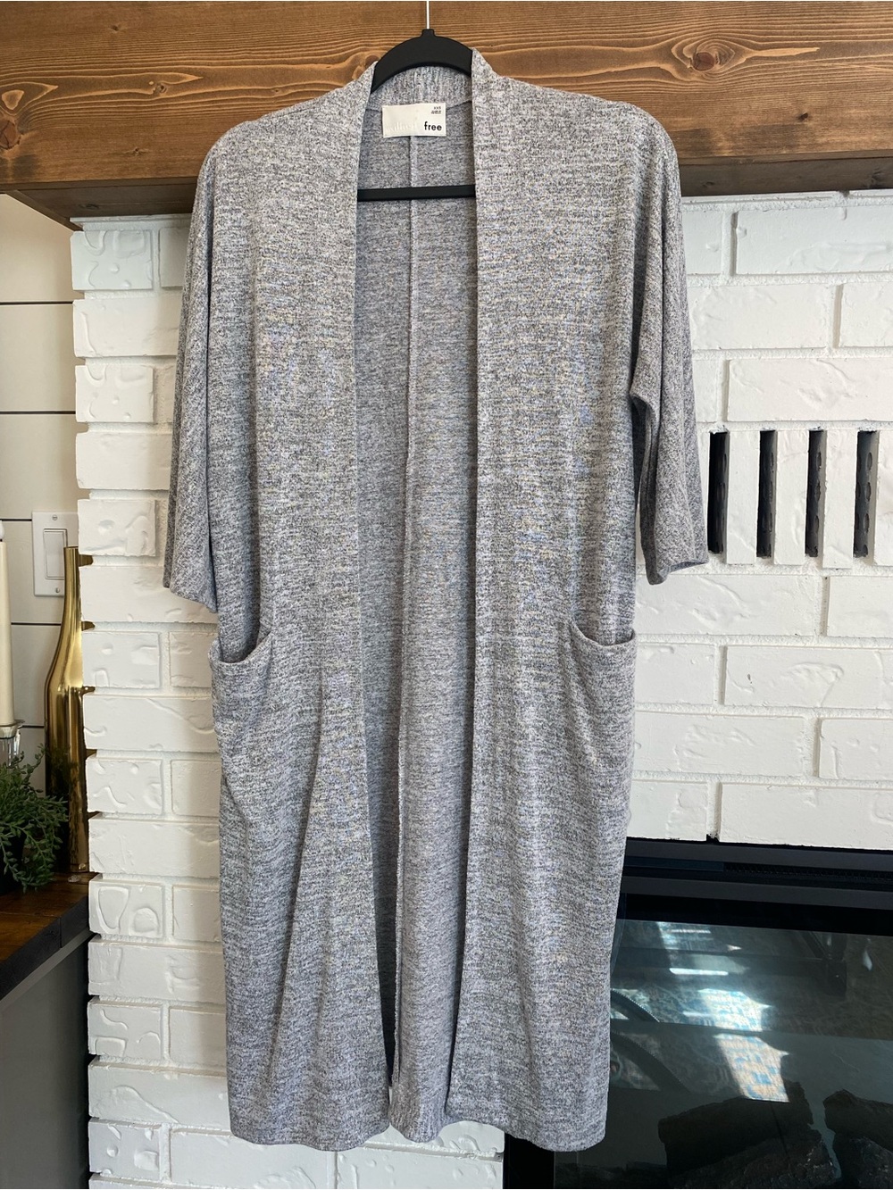 Aritzia Wilfred Free Grey Oversized Cardigan XXS Open Front Cozy Knit Sweater